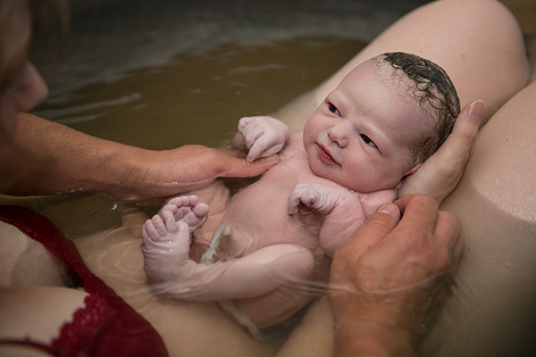 Read more about the article 29 марта — праздник-семинар «Неделя доул-2015»